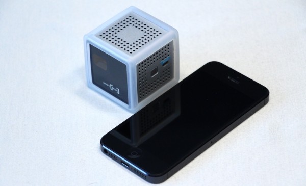 innocube pico projector