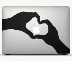 Sticker pe MacBook