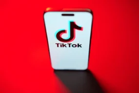 Aplicația TikTok a fost blocată. Aplicația TikTok a fost deblocată